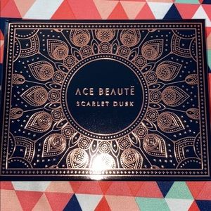 Ace beautē scarlet dusk eyeshadow palette